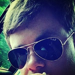 Meet your Posher, Harrison